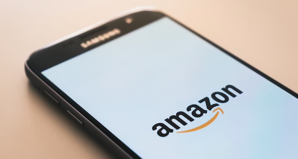 Does Amazon pay dividends in 2023